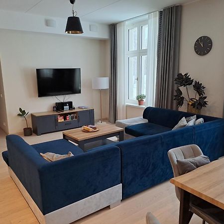 Emajoe Keeltekool Apartment Тарту Екстер'єр фото