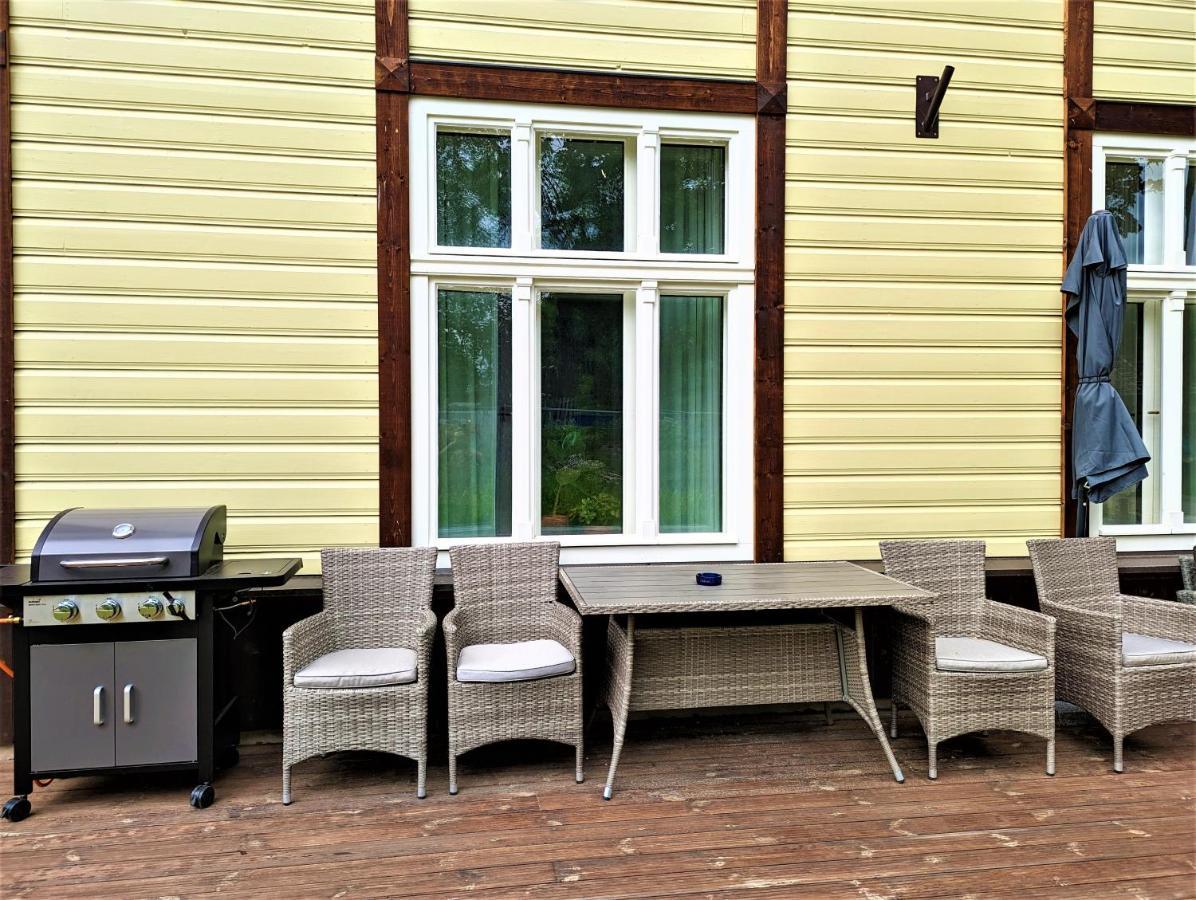 Emajoe Keeltekool Apartment Тарту Екстер'єр фото